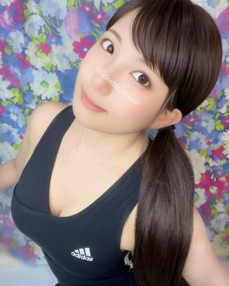 JKの頃に陸上部で着てた、想い出と汗たっぷりのランニングウエア♡